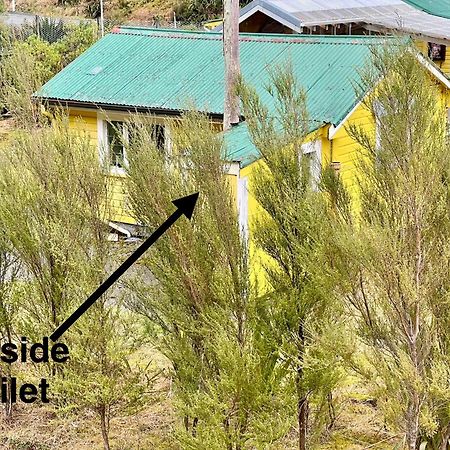 فيلا Rustic, Basic Cosy Alpine Hut, In The Middle Of The Mountains Otira المظهر الخارجي الصورة